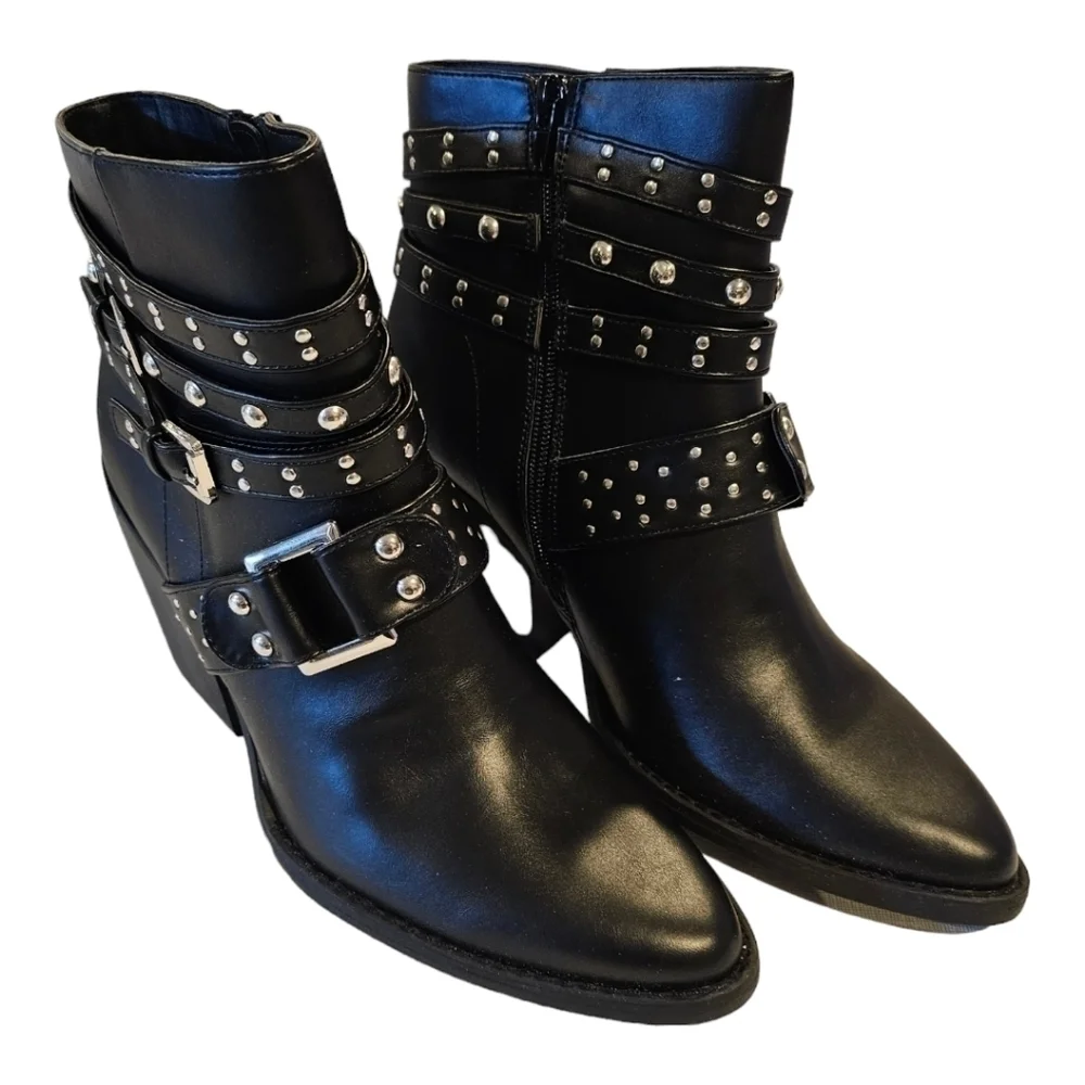 Madden GIRL Kalleb studded moto ankle boots sz 11 M